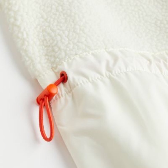 H&M - Picture 8 of 11